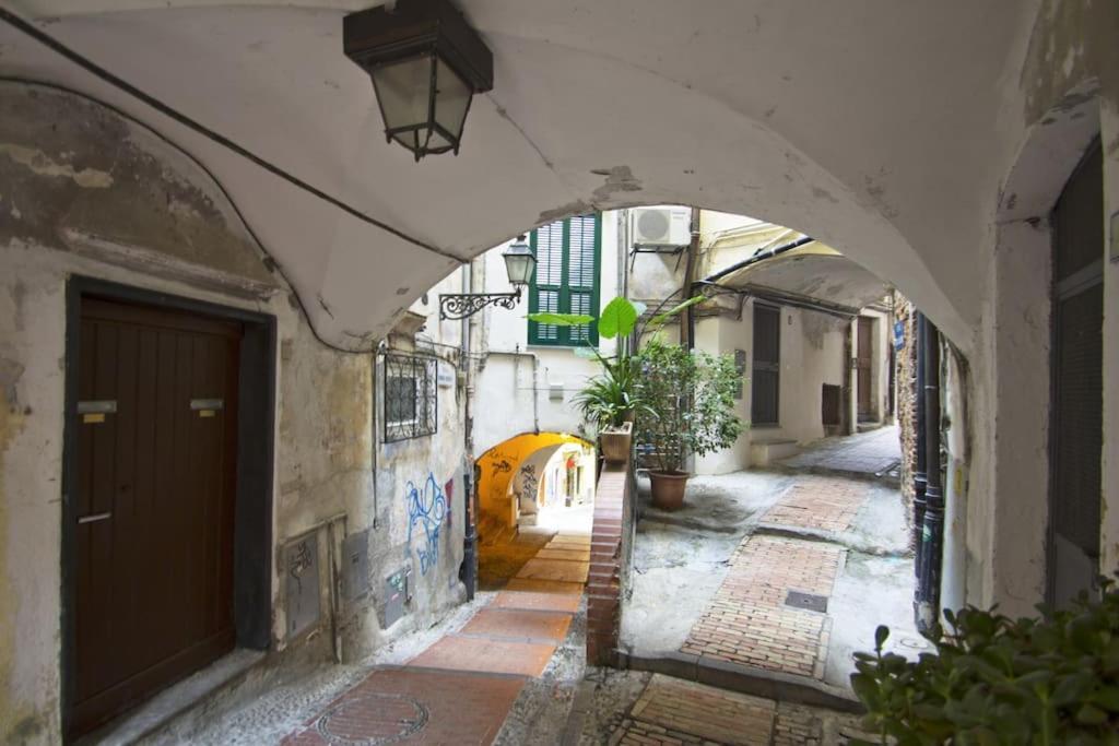 Mini Accommodation In Sanremo Liguria ภายนอก รูปภาพ