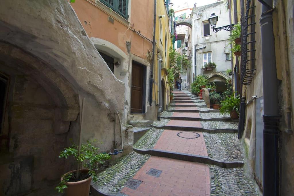 Mini Accommodation In Sanremo Liguria ภายนอก รูปภาพ