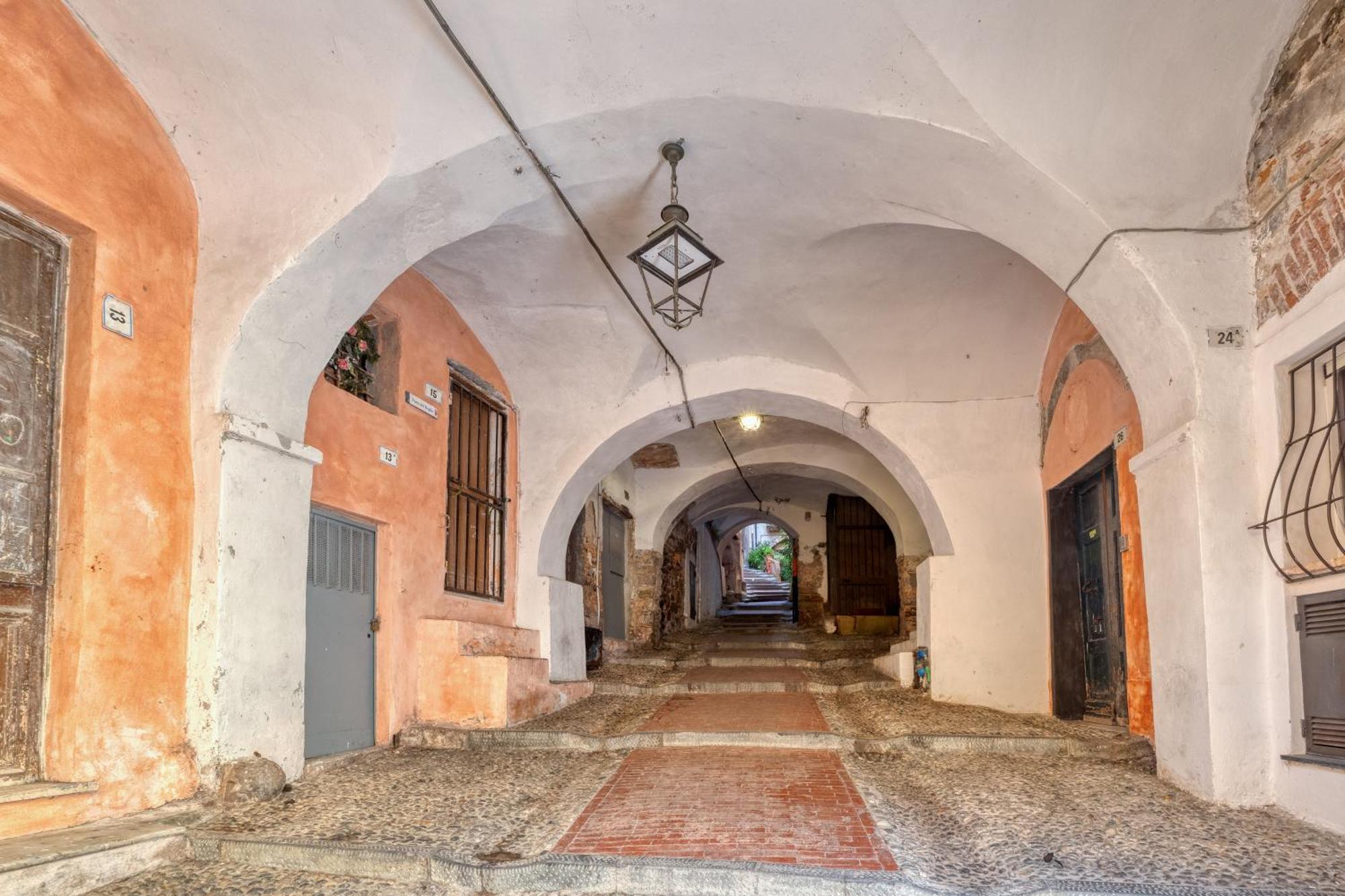 Mini Accommodation In Sanremo Liguria ภายนอก รูปภาพ