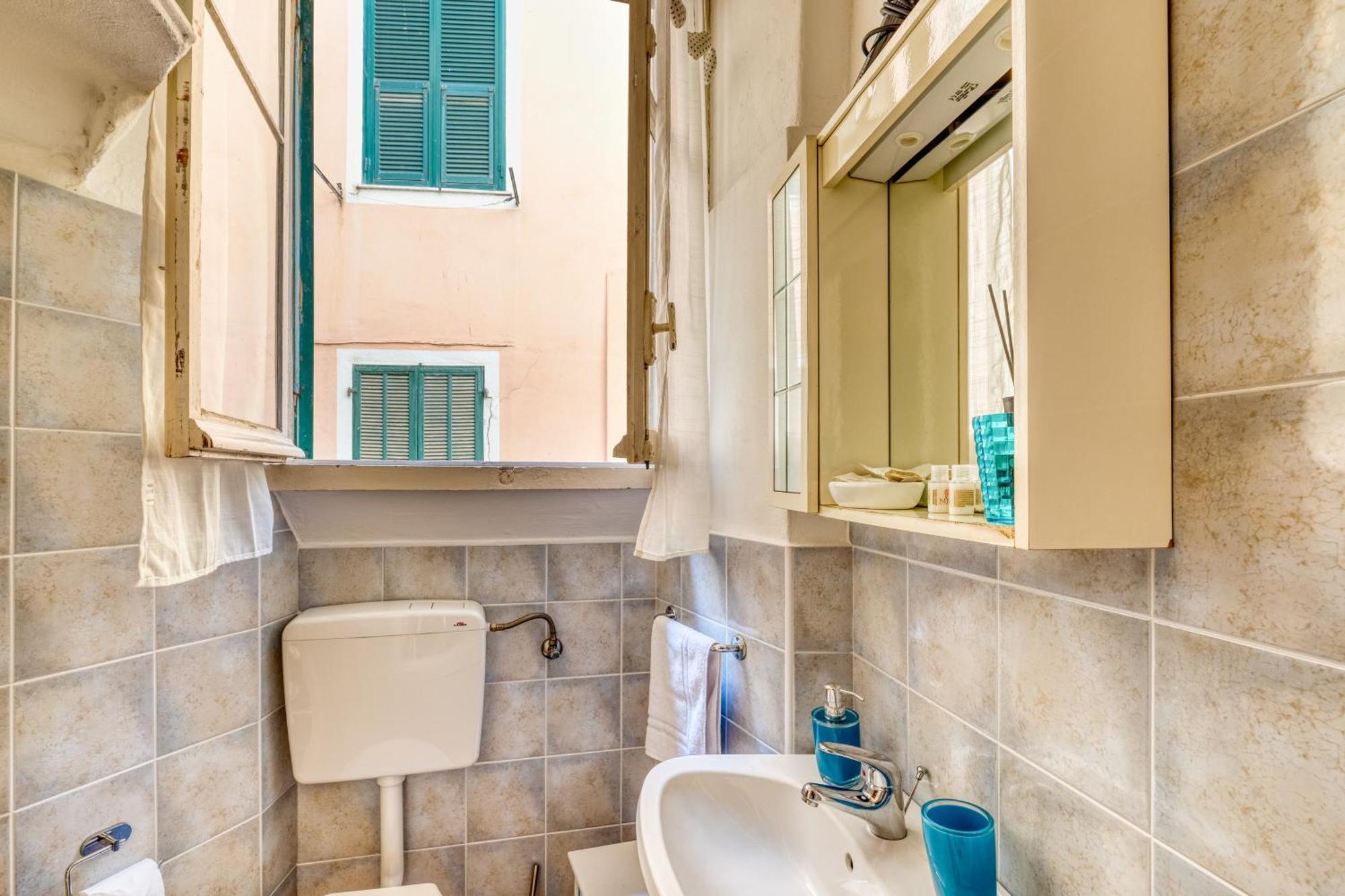 Mini Accommodation In Sanremo Liguria ภายนอก รูปภาพ
