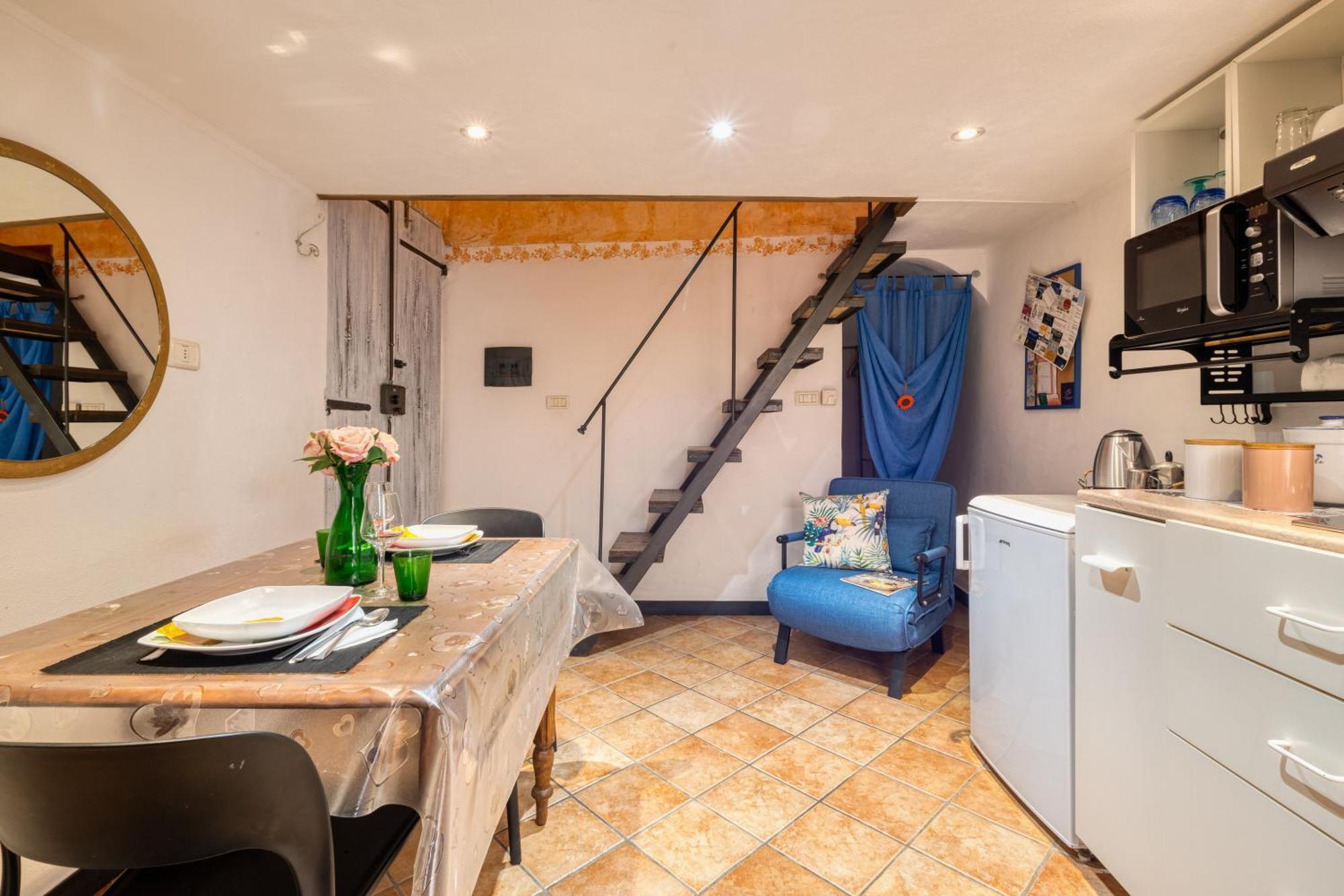 Mini Accommodation In Sanremo Liguria ภายนอก รูปภาพ