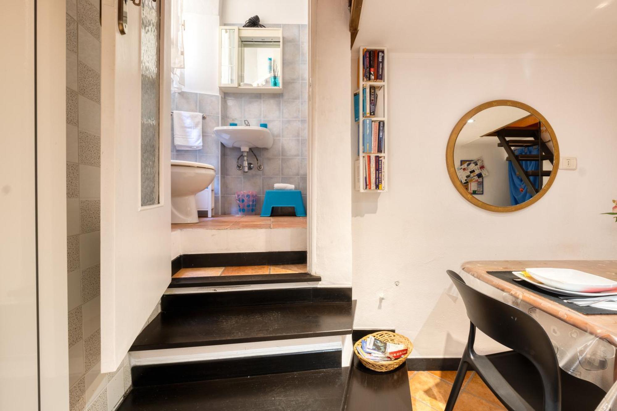 Mini Accommodation In Sanremo Liguria ภายนอก รูปภาพ